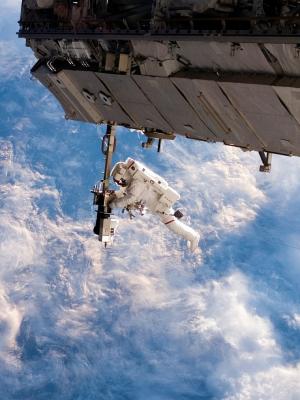 astronavt skafandr otkrytyy手机壁纸