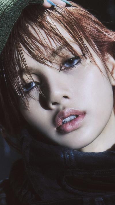 韩国女星lisa粉红毒液海报图片